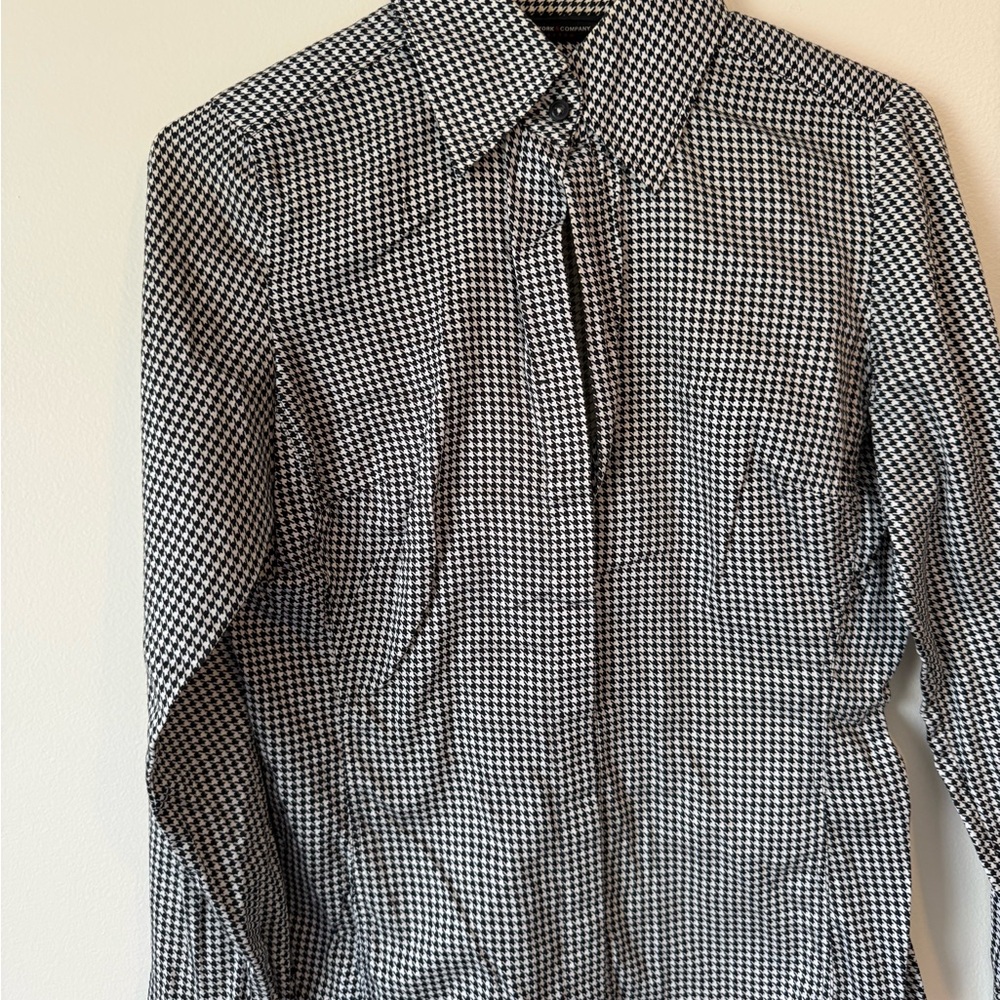 New York & Company Black and White Houndstooth Button Down Shirt